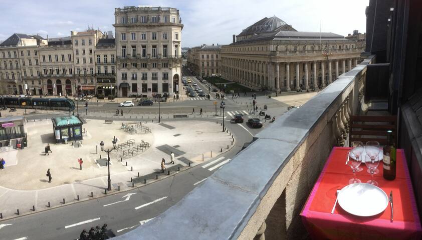 Luxe 110m2 5 Étoiles Vue Opera Clim ,Ascenseur gallery image 4