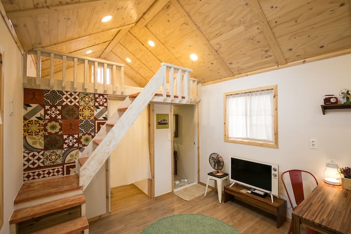 제주에서 보내는 낭만적인하루 복층형 독채펜션 제주리하우스