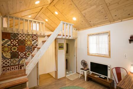 따뜻하게 맞아주시고 어머님께서 저희가 필요한 재료를 전부 제공해 주시고 친절하게 대해 주셔서 기분좋게 지내다가 갑니다^^ 다음에 또 가고 싶네요!! 