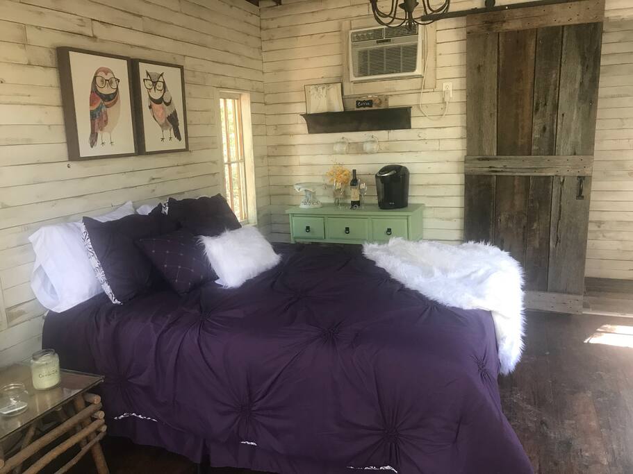 Queen size bed