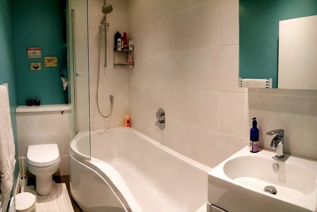 Nice renovated flat in Surbiton. 15min to London. - Flats 