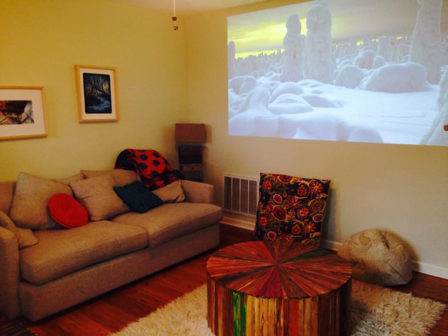 watch your preferred online viewing options via projector.