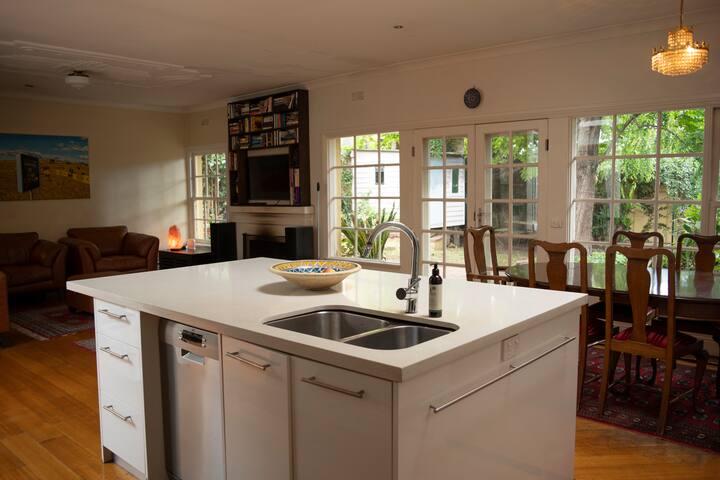 Art House On The Park. gallery image 2