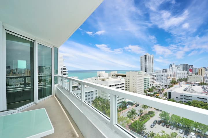Junior Suite In Fontainebleau Miami Beach - Miami Beach