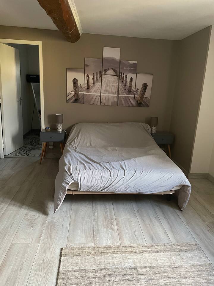 Dhomë gjumi