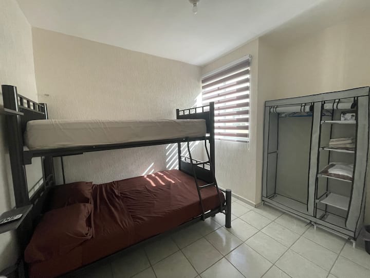 Dhomë gjumi e dytë me krevat dopio/dopio