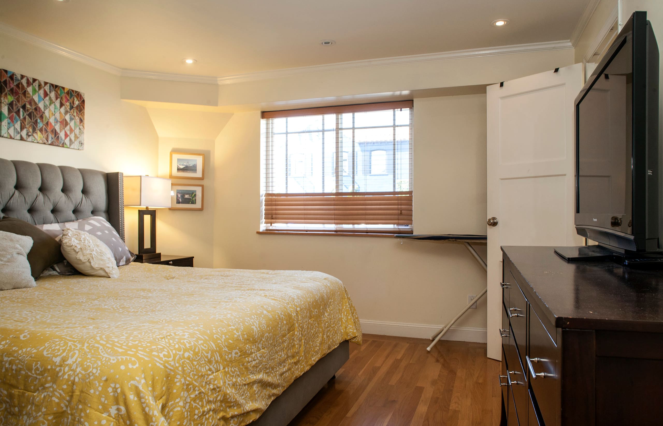 Home in San Francisco · ★4.86 · 3 bedrooms · 5 beds · 2 baths - Image 14