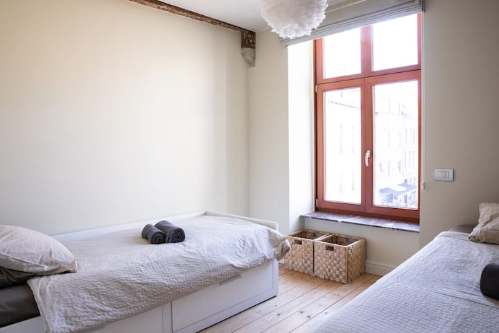 Втора спална соба составена од 2 кревета