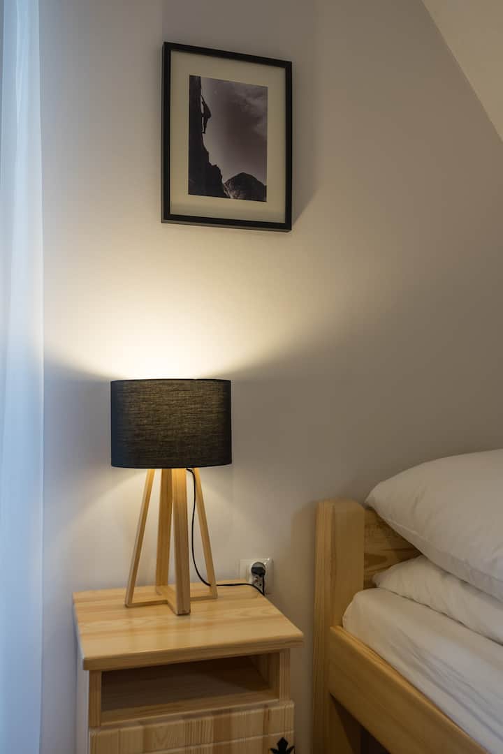 საძინებელი 1