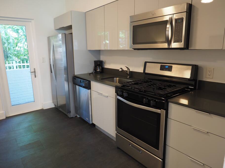 Fully equipped kitchen