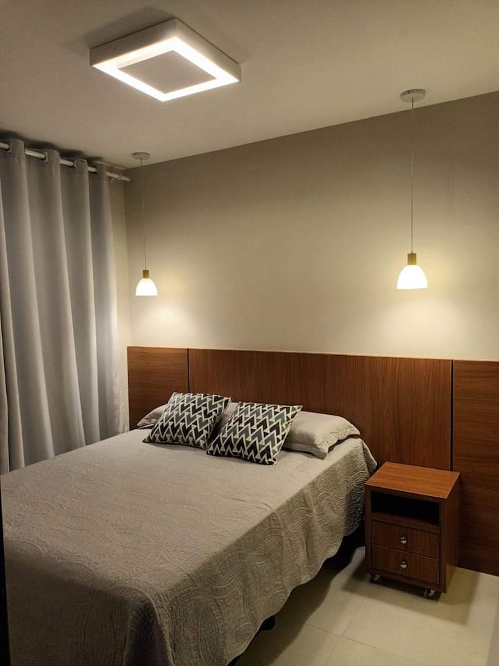 Chambre 1. Lit double avec un lit simple auxiliaire. 