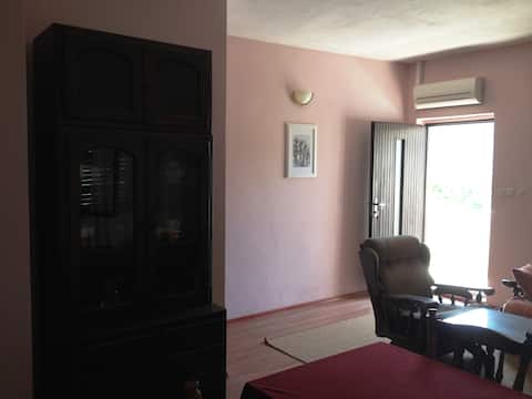 Successful Airbnb property: 3-room Apartman for 4 to 6 persons in Raslina