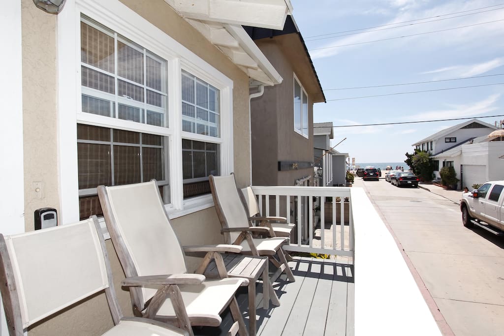 3BD Steps to the Beach, on 25th St Houses for Rent in Newport Beach, California, United States