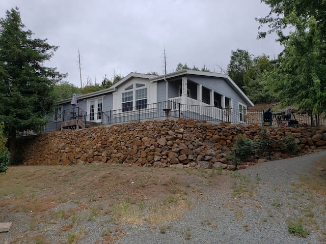 Airbnb Lake Cuyamaca Vacation Rentals Places To Stay