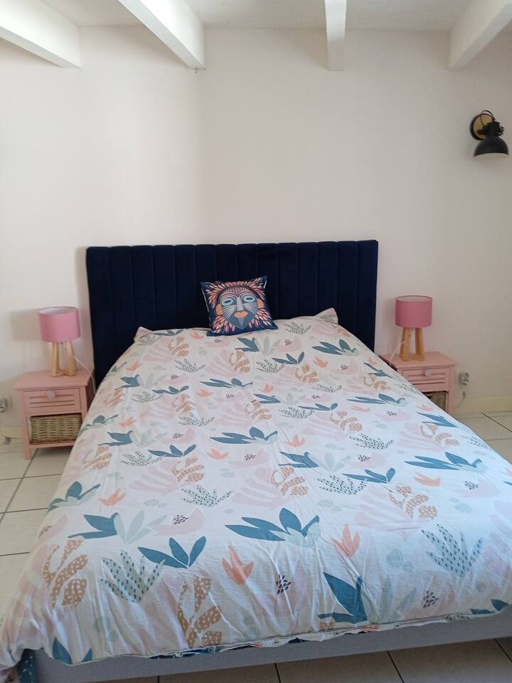 Chambre principale du 2e étage.
