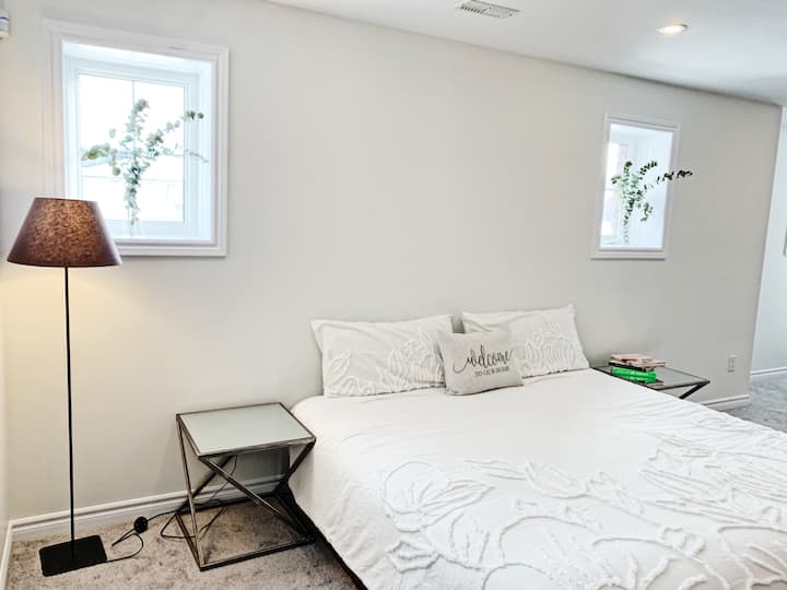 Beautiful Entire Basement Apartment In Innisfil - Innisfil