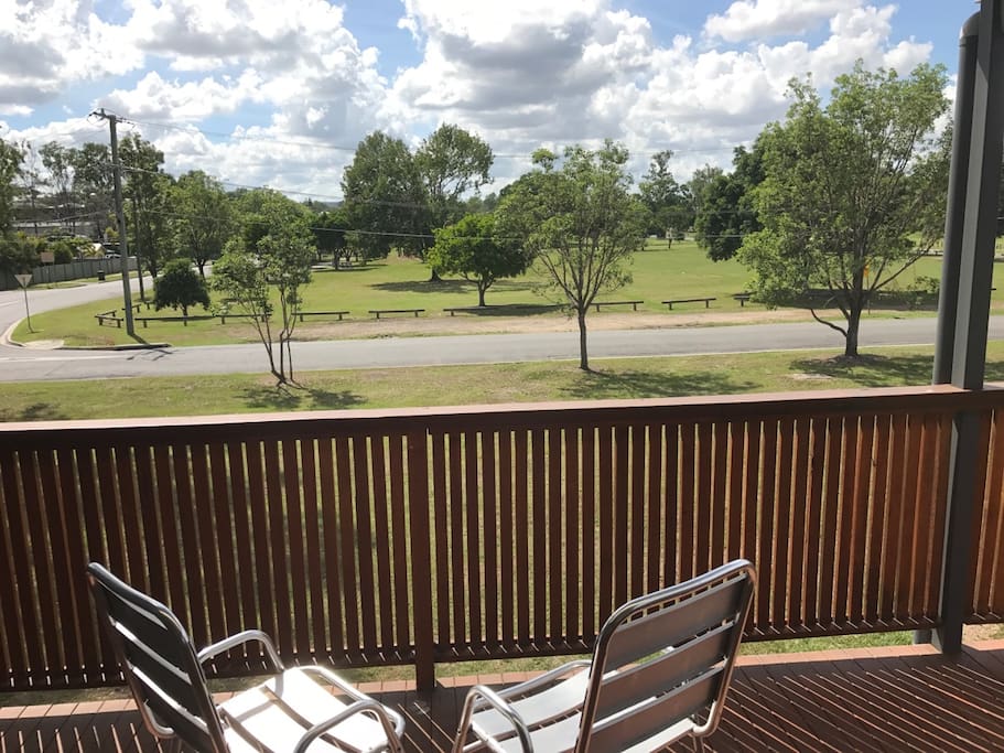 Lovely back deck overlooking parkland