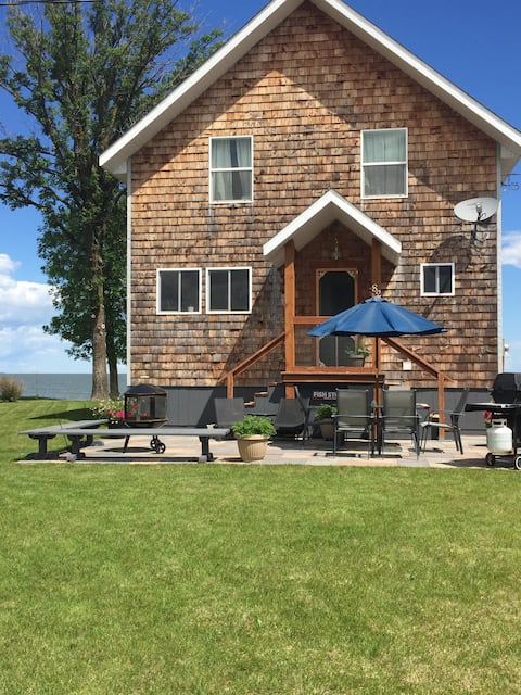Dauphin Lake Holiday Rentals Homes Manitoba Canada Airbnb