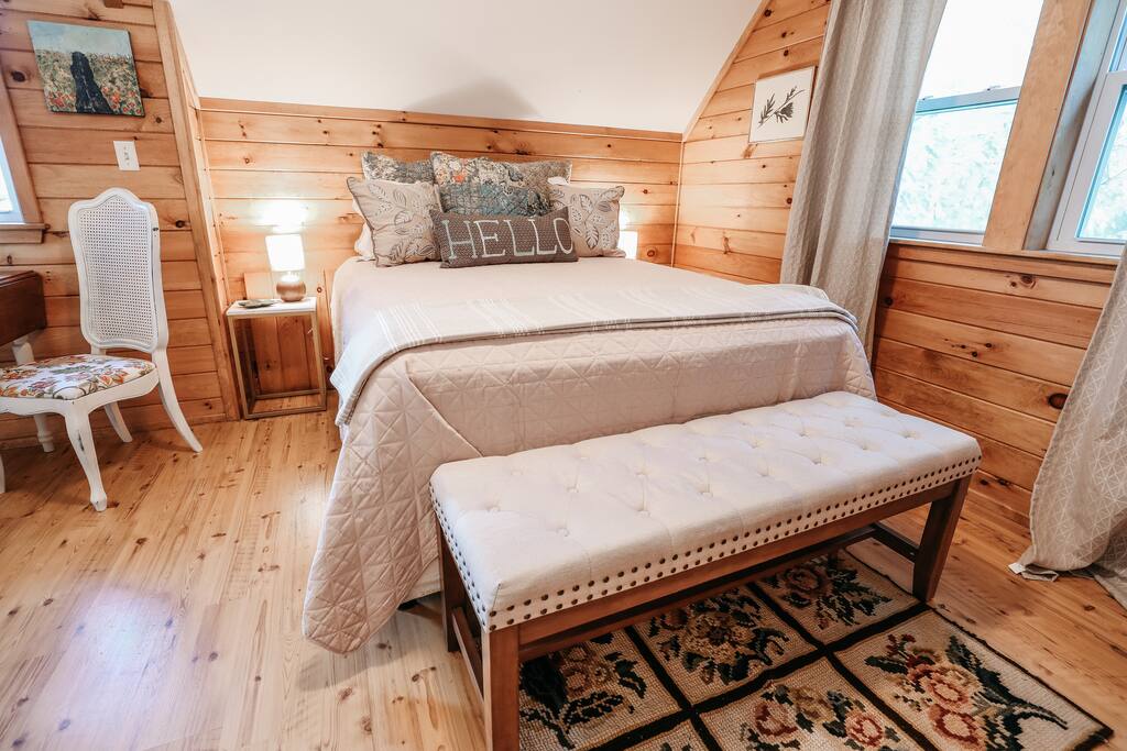 Comfortable queen sized bed
