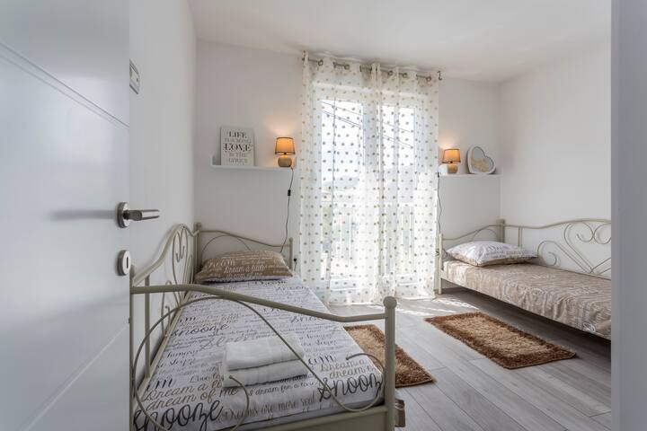 ห้องนอน SECON