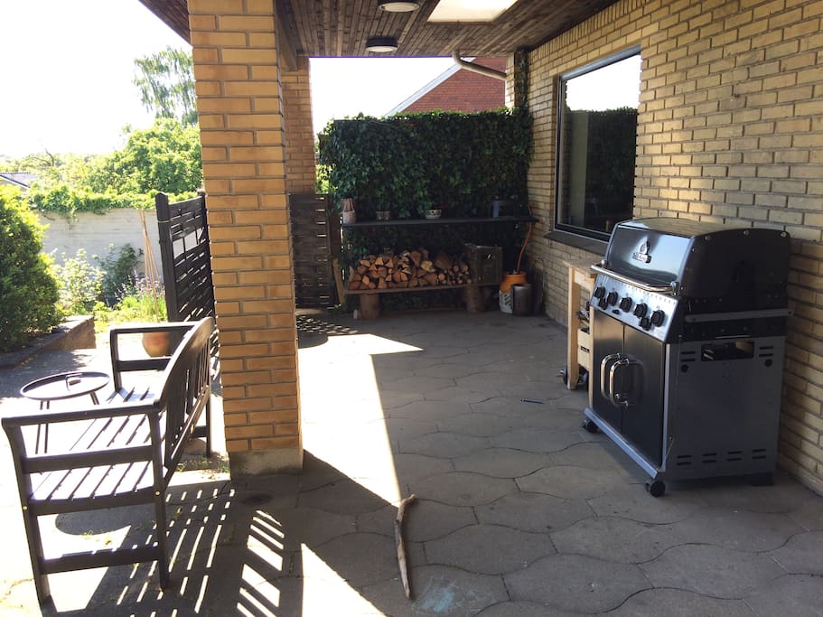 Terrace with outdoor kitchen