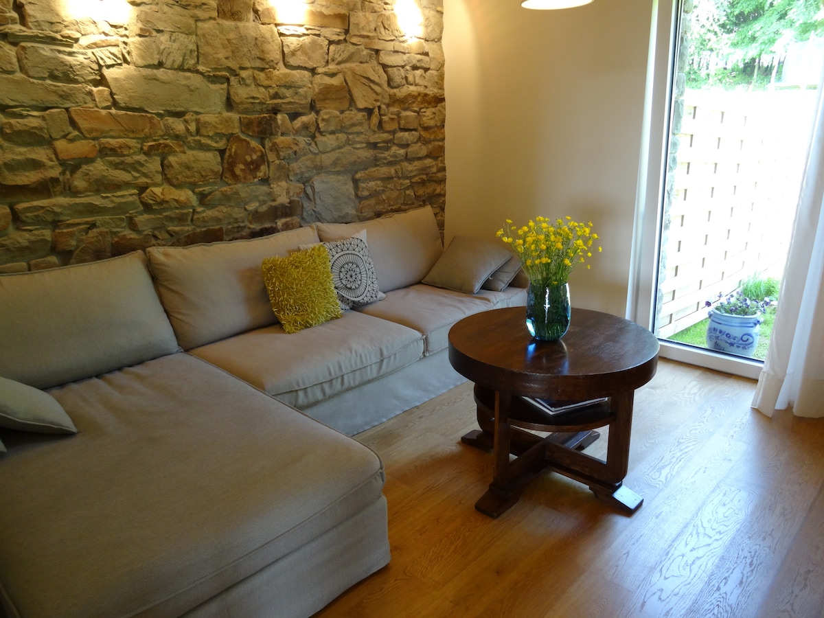 Successful Airbnb property: Le Son du Silence, 8-person cottage with sauna in Waimes