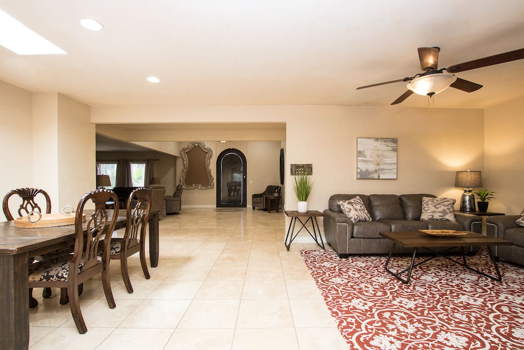 Sitting/Dining Area