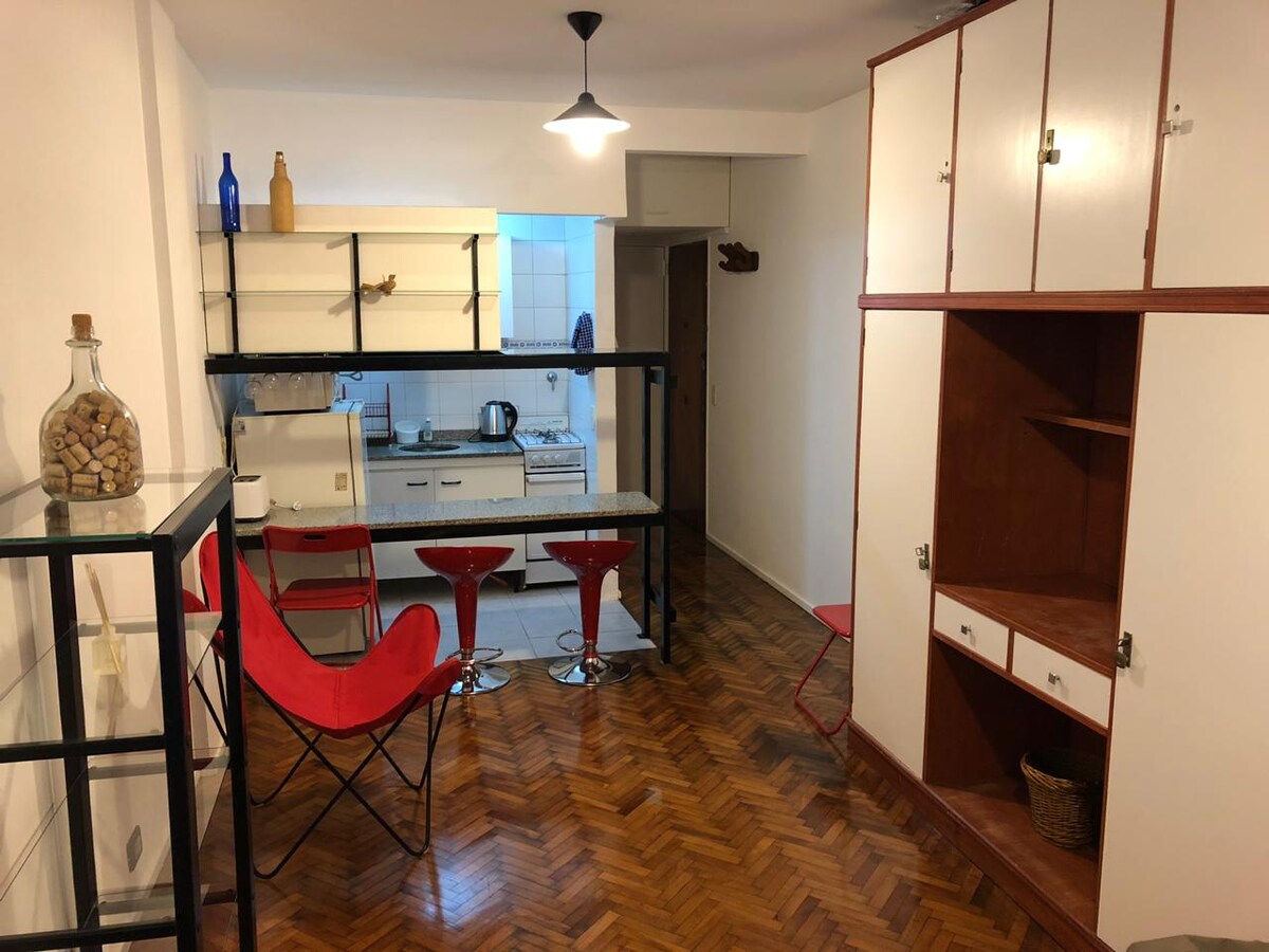 Departamento monoambiente reciclado en Recoleta