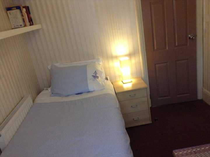 South Woodford Vacation Rentals & Homes South Woodford, London