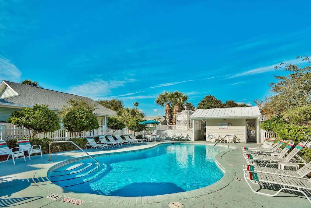 Relax under cobalt blue skies in the neighborhood pool!