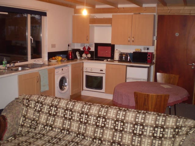 STUDIO 3