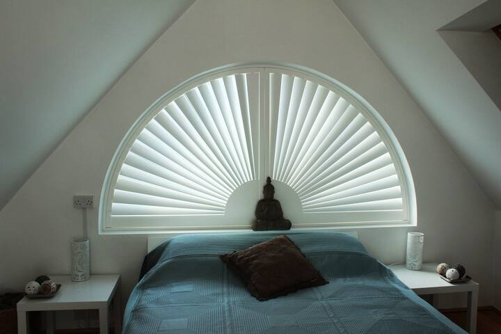 London – Zone 2 Clapham – 5 Bed House & Annex gallery image 4