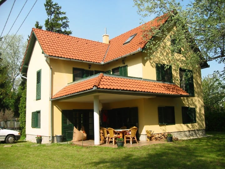 Familyhouse near Lake Balaton (10p) Houses for Rent in Balatonszemes