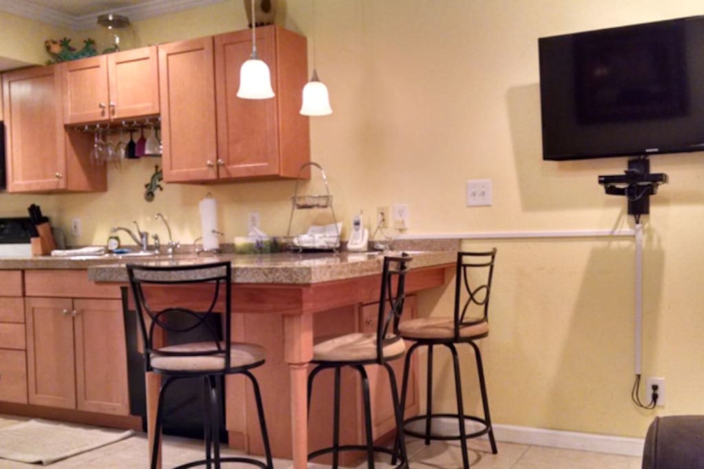 Kitchen Peninsula