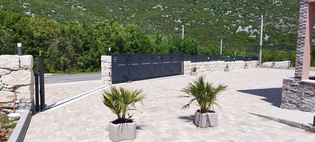 villa sky · Villa Sky D Omiš 10 people, luxury villa