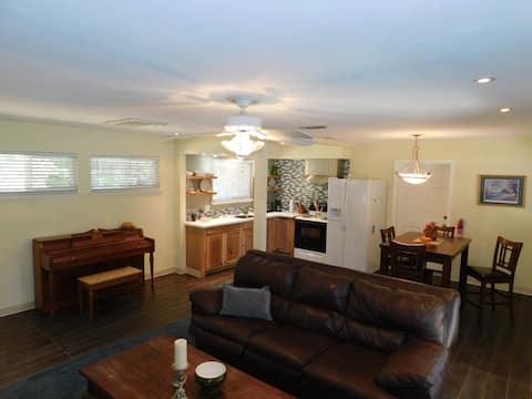 Andrea's & Tom's Place-The Nest