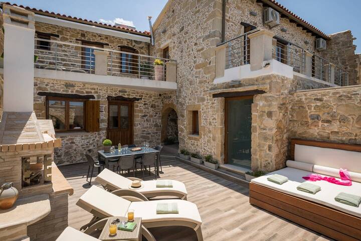 D’Oro Gold Villa – Cozy 3br w/Pool & Hot Tub gallery image 5