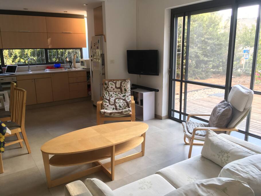Spacious salon and dining/kitchen area