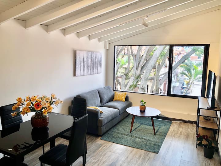 Charming And Modern One Bedroom Apartment - Medellín