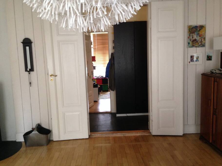 Looking from living room to Entrance hall