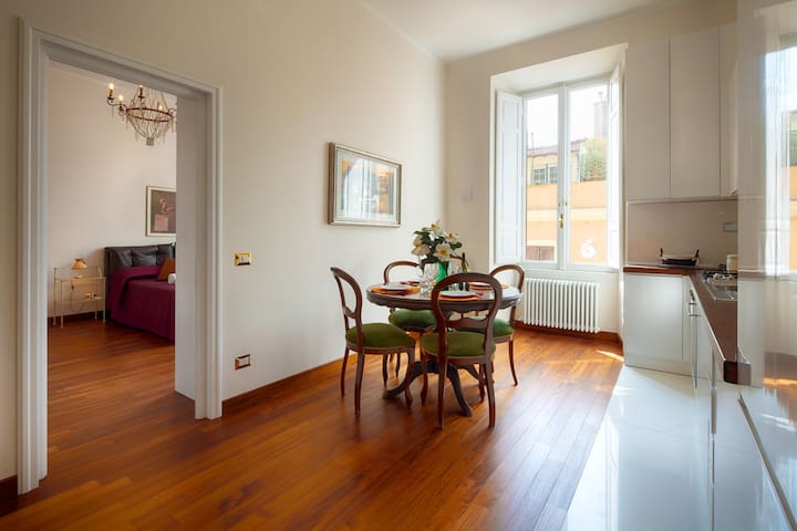 LUXURY SUITES AND APARTMENTS A