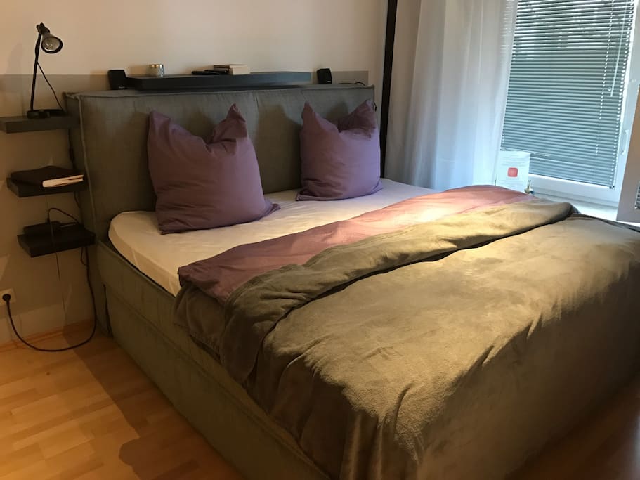 Neues Boxspringbett 2,00 x 2,00 Meter.