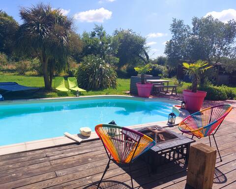 large house with pool close to the beaches