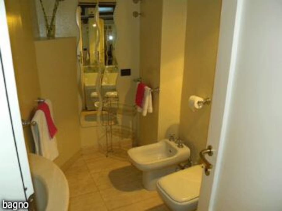 bagno privato con vasca idromassaggio