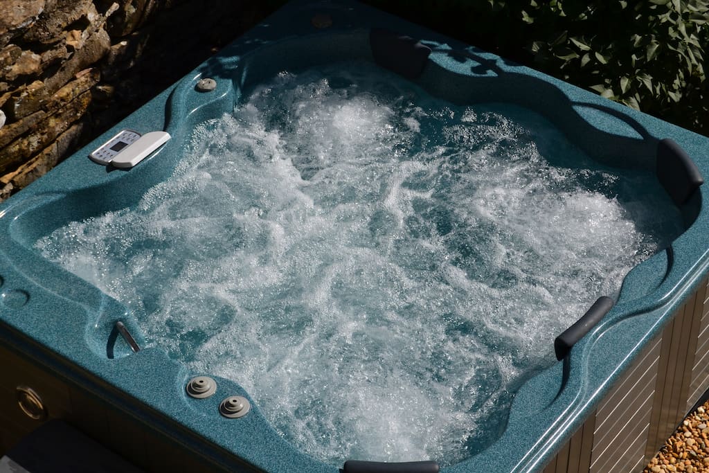 Jacuzzi 6 places