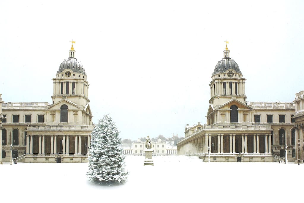 Christmas in Maritime Greenwich, only moments away by bus.