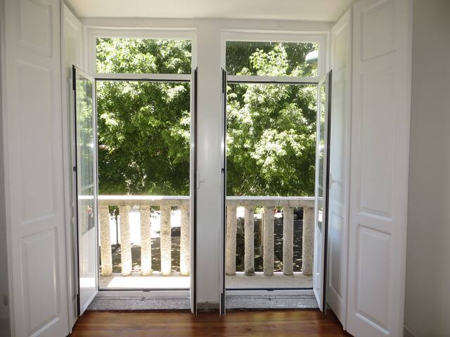 Park Deluxe/6 Rooms/Air Conditioner gallery image 4