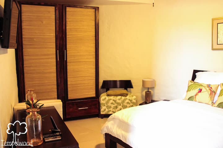 guest bedroom upper apartment, twin bed