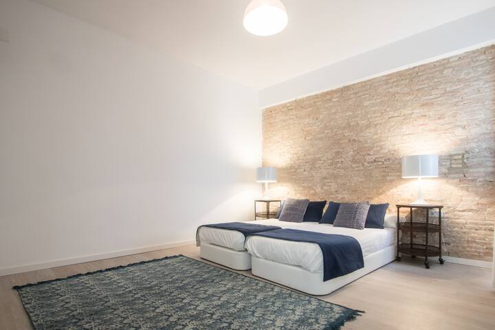 Valencia Luxury – Boutique Center Deluxe gallery image 3