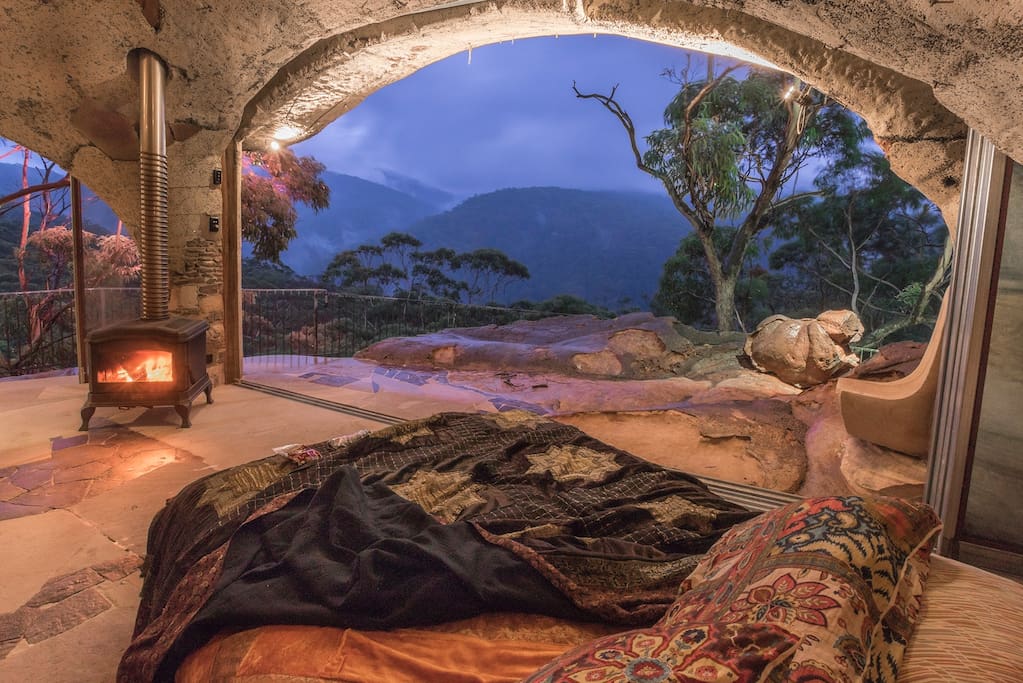 The Enchanted Cave - Caves for Rent in Bilpin, New South Wales, Australia